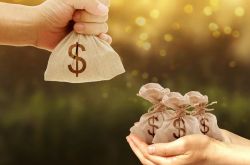 记者：埃弗顿有意比利亚雷亚尔前锋巴里，愿支付4000万欧解约金